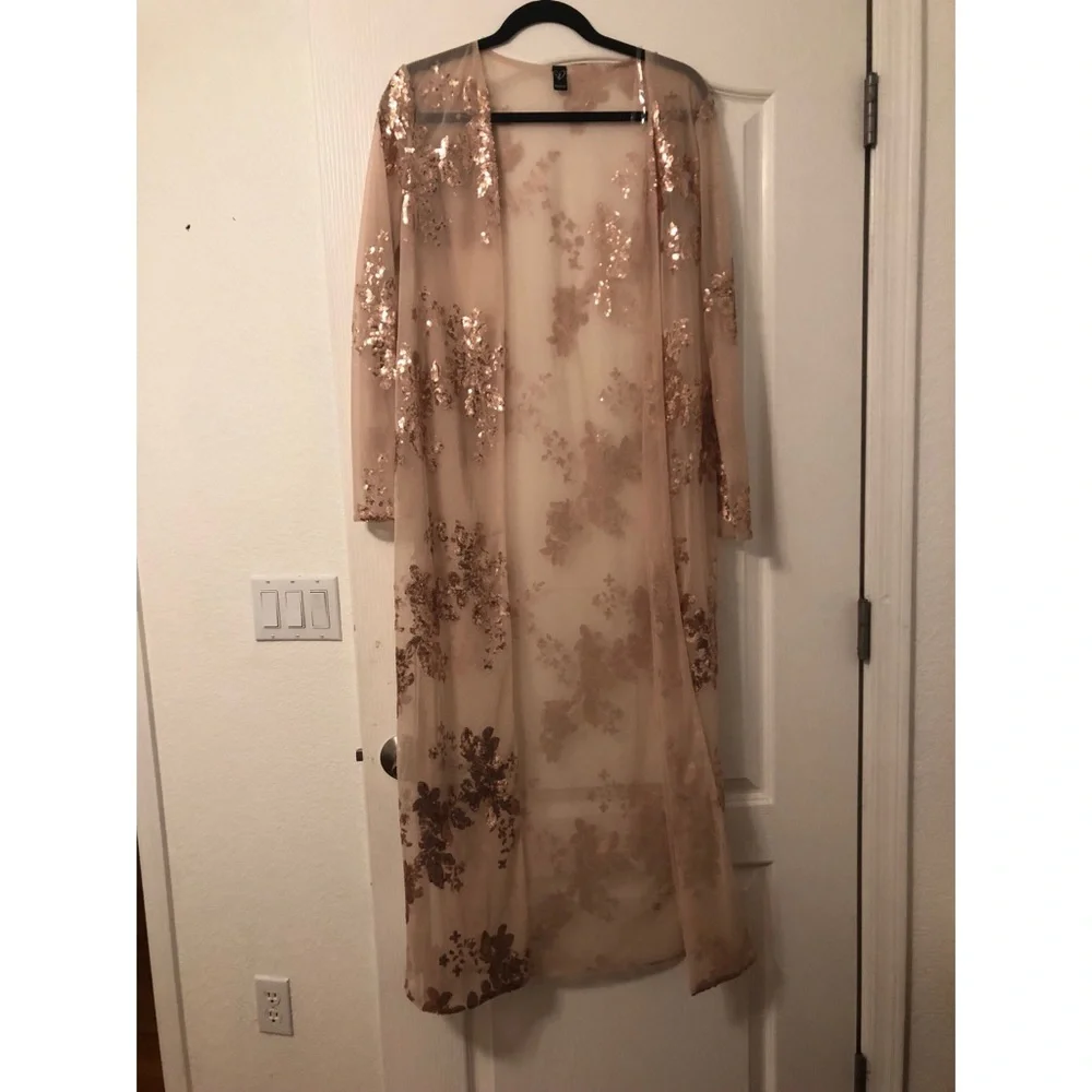 Floor length kimono - Picture 1 of 3